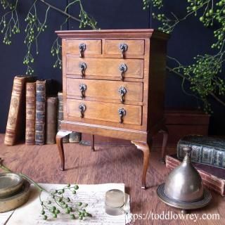 ȥꥢ夫褿ؤι⤤ˤλ / Antique Victorian Miniature Queen Anne Style Tall Boy