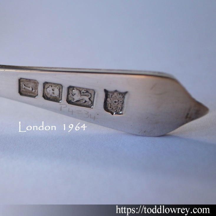 美しいスプーンが体現する英国銀器の記念碑 / Vintage Silver