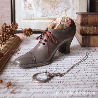 ȥꥢΥǥԤ߾夲 / Antique Victorian Ladies Shoe Pin Cushion 