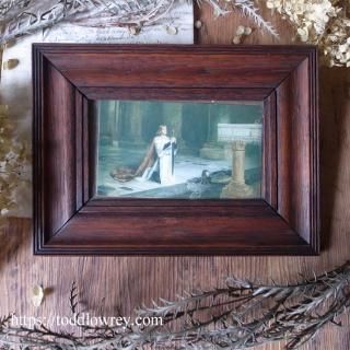 ʤڥ˸/ Antique Oak Frame with The Vigil