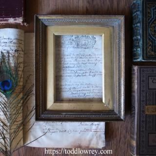 зФüʶ/ Antique Guilt Frame with Glass