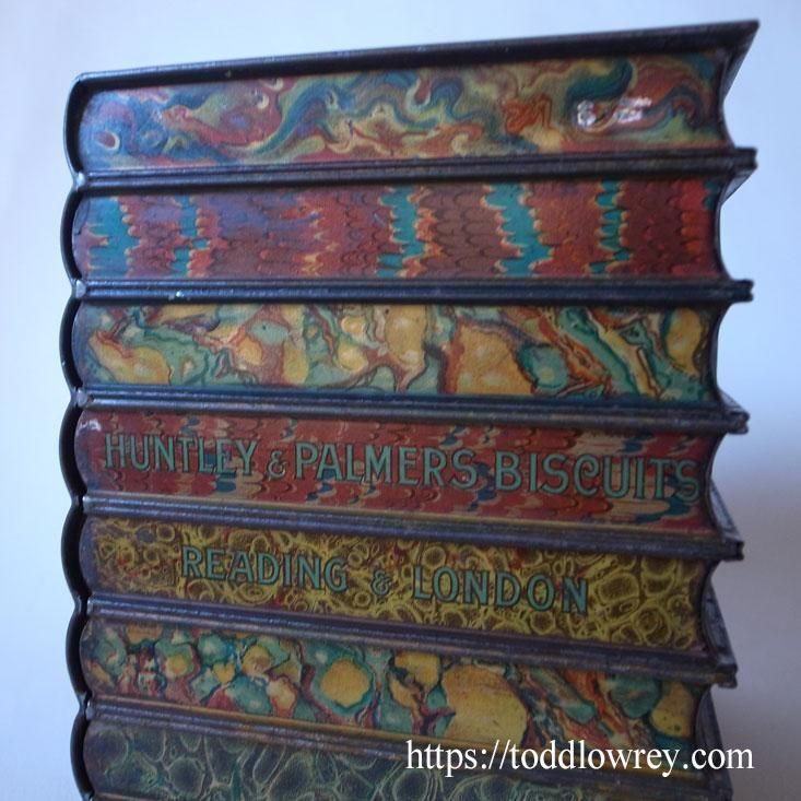 美味しい文学をどうぞ/ Antique Biscuit Tin HUNTLEY & PALMERS