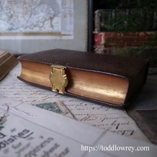 1881ǯڤˤƤ/ Antique Victorian Common Prayer with Book Clasp 