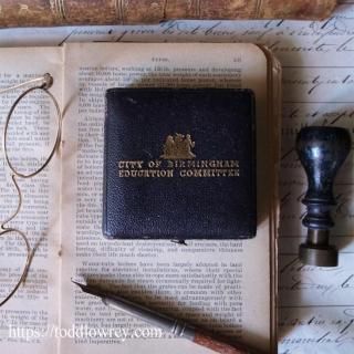 ˤ륷åʥ/ Antique Medal Case by P.VAUGHTON & SONS BIRMINGHAM