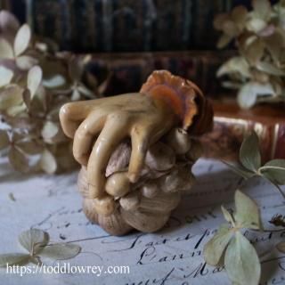 ˭Ϥྮʺ/ Antique Victorian Carved Pipe Bowl