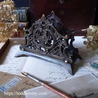 Żä / Antique Rococo Style Letter Rack