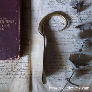 ήķΤ / Antique Brass Scroll Shoe Horn