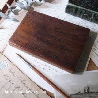 մȢȥ׷/ Antique Wooden Cigar Box