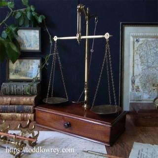 ŷƱ/ Antique Victorian Balance Scale by GOODBRAND & HOLLAND