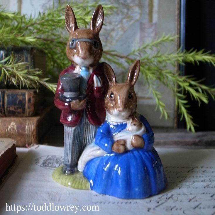 ウサギ家族の肖像 /Vintage Royal Doulton 