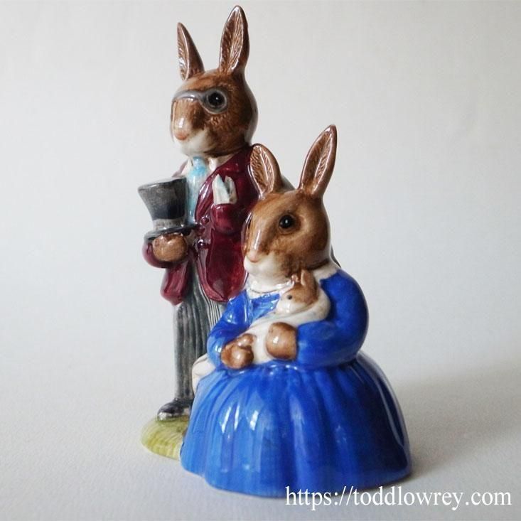 【売約済み】ロイヤルドルトン バニキンズ フリーフォール うさぎのフィギュリン 売約済み】ロイヤルドルトン バニキンズ フリーフォール うさぎの