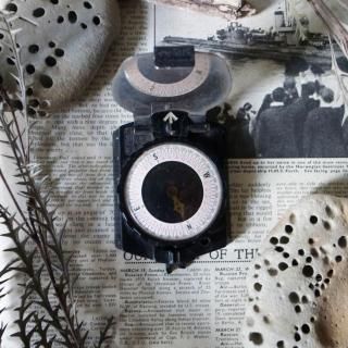 ѥäƤɤޤǤ⤳/  Vintage German Liquid Walking Compass