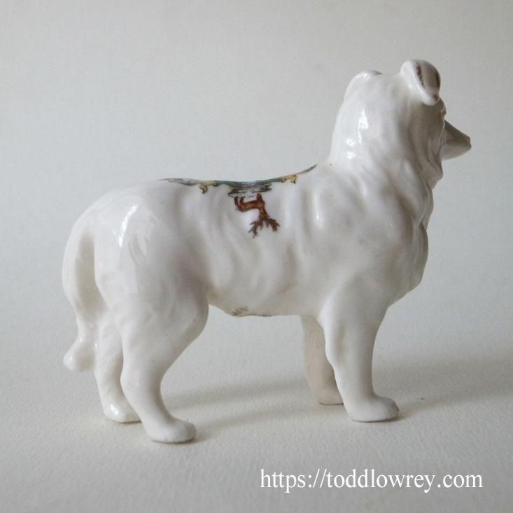 温泉の町からきた白い犬 / Antique Crested China Dog 