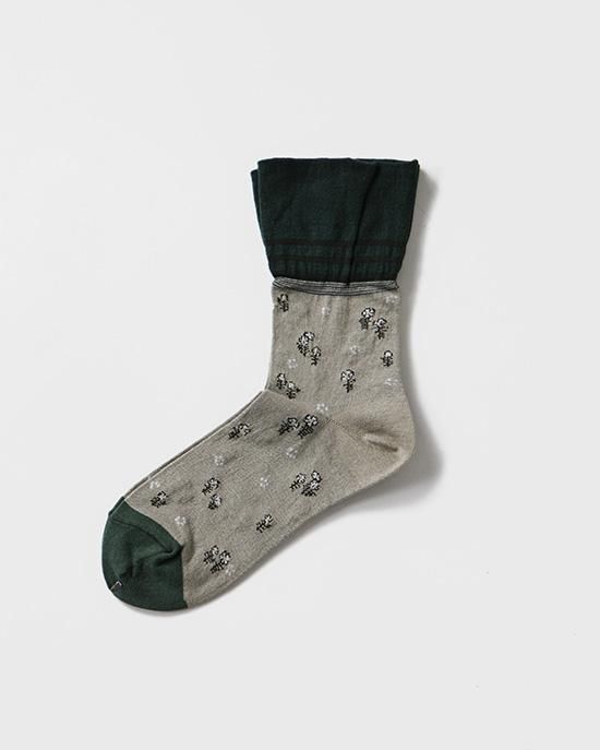 Gasa ー白いつめたい霧ー 小花柄ボーダー靴下 Grey Green Hillside Gasa ー白いつめたい霧ー 小花柄ボーダー靴下 Grey Green Hillside