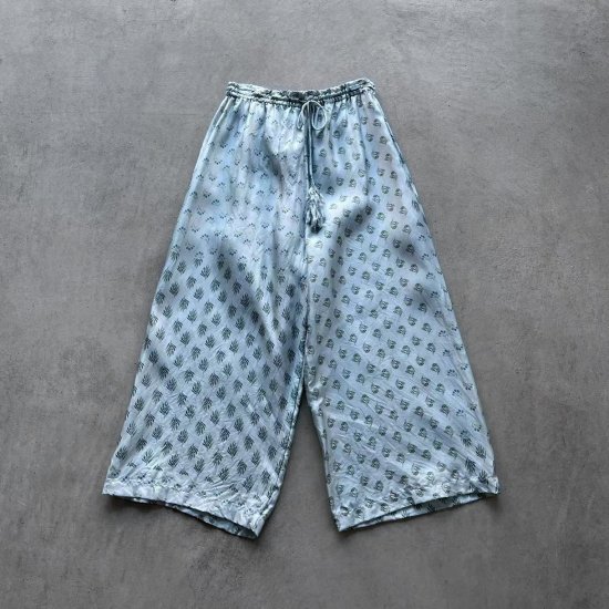 【新品未使用/即完品/定価以下】TOWAVASE / Sarasa pants