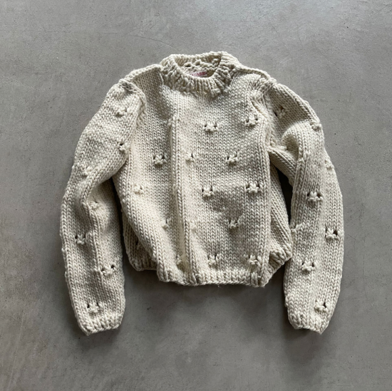 TOWAVASE Ruban pullover ivory（2022AW）