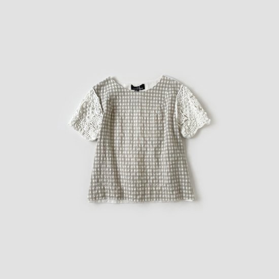 <img class='new_mark_img1' src='https://img.shop-pro.jp/img/new/icons22.gif' style='border:none;display:inline;margin:0px;padding:0px;width:auto;' />tricot COMME des GARCONS　リネンギンガム×かぎ針ニットプルオーバー BEIGE