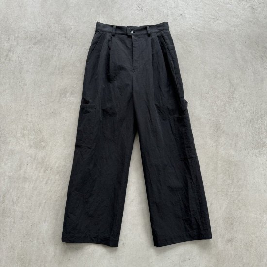 <img class='new_mark_img1' src='https://img.shop-pro.jp/img/new/icons13.gif' style='border:none;display:inline;margin:0px;padding:0px;width:auto;' />humoresque painter pants  black (2024SS)