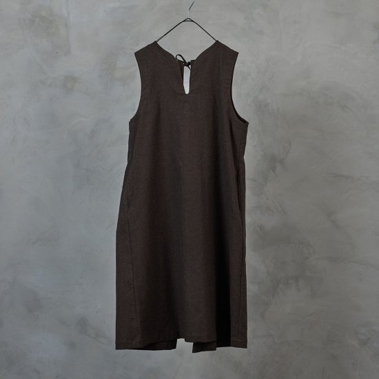 <img class='new_mark_img1' src='https://img.shop-pro.jp/img/new/icons13.gif' style='border:none;display:inline;margin:0px;padding:0px;width:auto;' />ͽthe last flower of the afternoon  Open back sleeveless dress (2024AW)