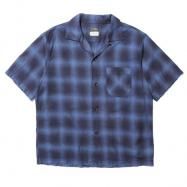 <img class='new_mark_img1' src='https://img.shop-pro.jp/img/new/icons13.gif' style='border:none;display:inline;margin:0px;padding:0px;width:auto;' />COLIMBO/コリンボ Modest Open Collar Shirt 