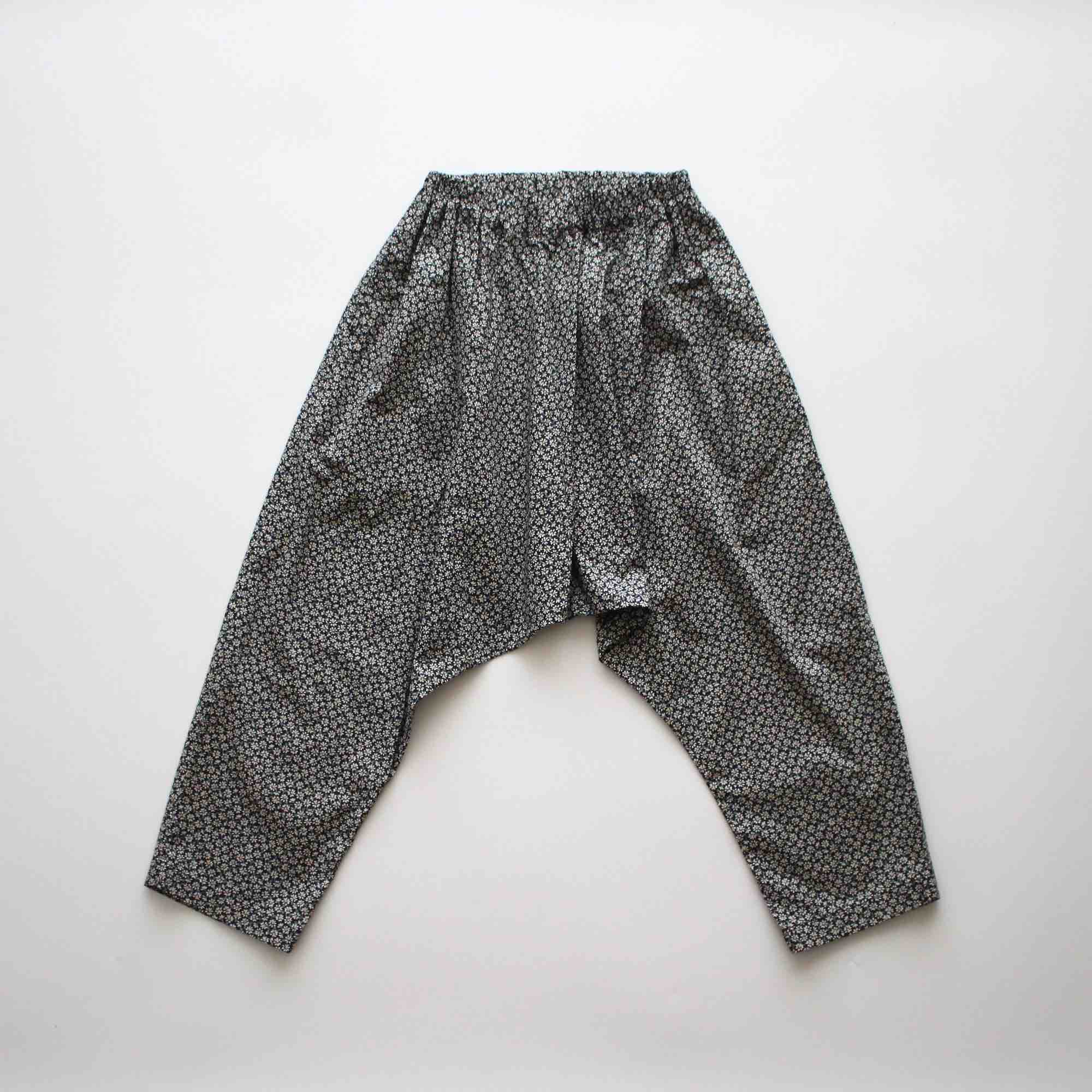 <img class='new_mark_img1' src='https://img.shop-pro.jp/img/new/icons20.gif' style='border:none;display:inline;margin:0px;padding:0px;width:auto;' />【20%OFF】Saruel pants 110