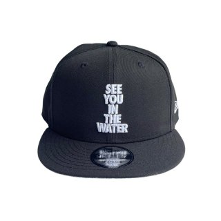 <img class='new_mark_img1' src='https://img.shop-pro.jp/img/new/icons65.gif' style='border:none;display:inline;margin:0px;padding:0px;width:auto;' />SEE YOU IN THE WATER NEW ERA CAP (Black)/MAGIC NUMBER ޥåʥС