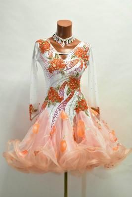 ラテンドレス オレンジ花柄 白 Mサイズ ドレスショップ シーズ ラテンドレス オレンジ花柄 白 Mサイズ ドレスショップ シーズ