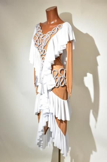 ホワイト ラテンドレス　M チャチャ　サンバ　デモンストレーション ホワイト ラテンドレスM チャチャサンバデモンストレーション