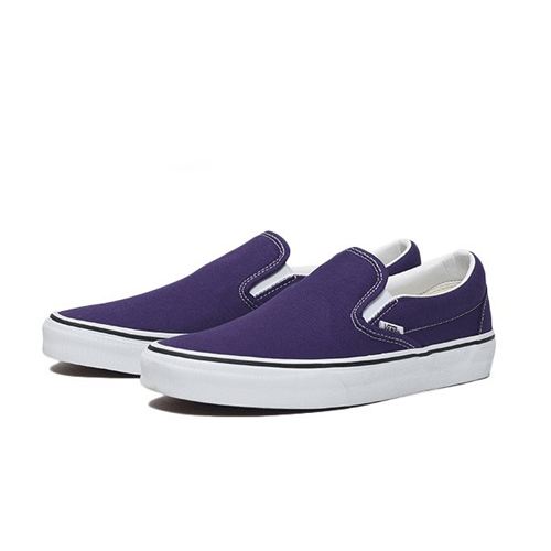 CLASSIC SLIP-ON　VANS<img class='new_mark_img2' src='https://img.shop-pro.jp/img/new/icons14.gif' style='border:none;display:inline;margin:0px;padding:0px;width:auto;' />