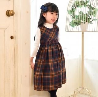 ノースリーブ・ジャンパースカート - 一針一針、手刺繍で仕上げた