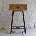 DE SIDE TABLE