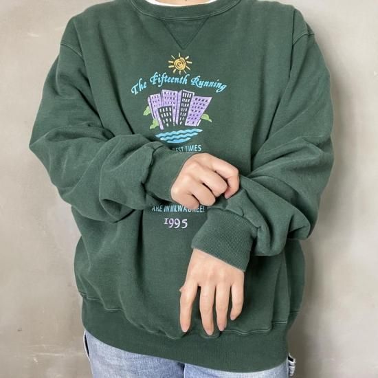 古着 Champion チャンピオン フロント デザイン スウェット