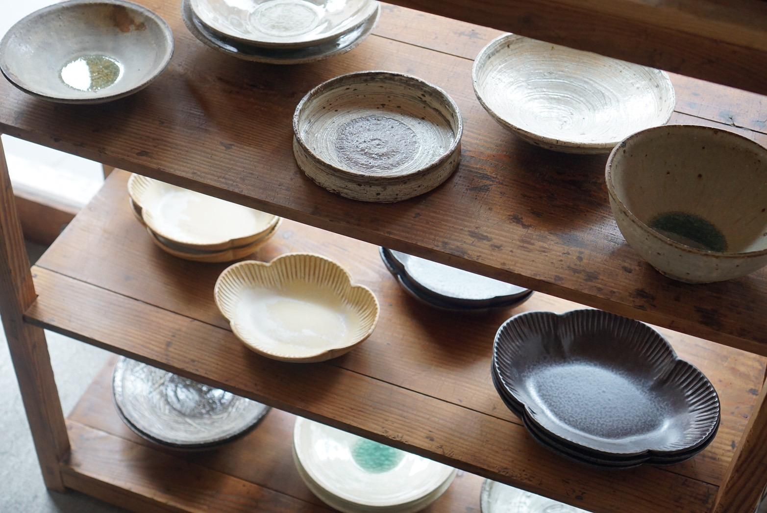 井上茂 陶器製飯碗（2個セット） 井上茂 陶器製飯碗（2個セット） Amazon.co.jp: 井上茂 彫三島 飯碗