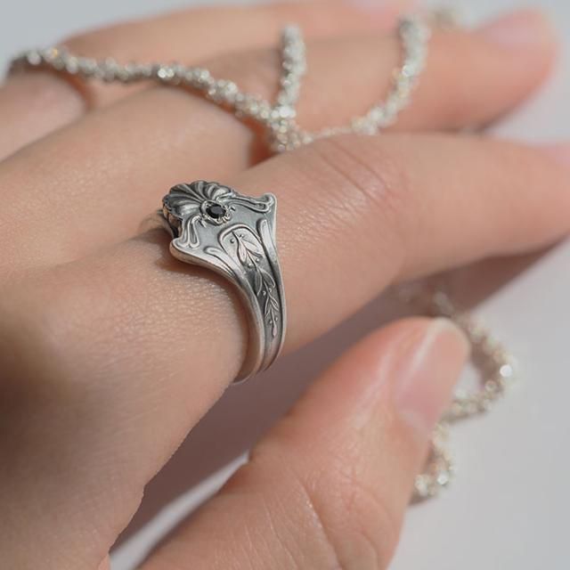 <img class='new_mark_img1' src='https://img.shop-pro.jp/img/new/icons13.gif' style='border:none;display:inline;margin:0px;padding:0px;width:auto;' />Hirabayashi Makiko<br>˥ ס