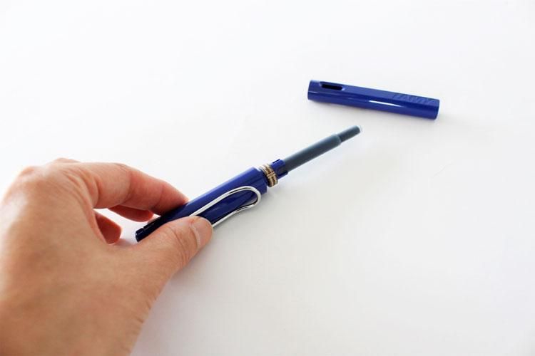 LAMYブルー/ブラック万年筆インクカートリッジ – Fountain Pen