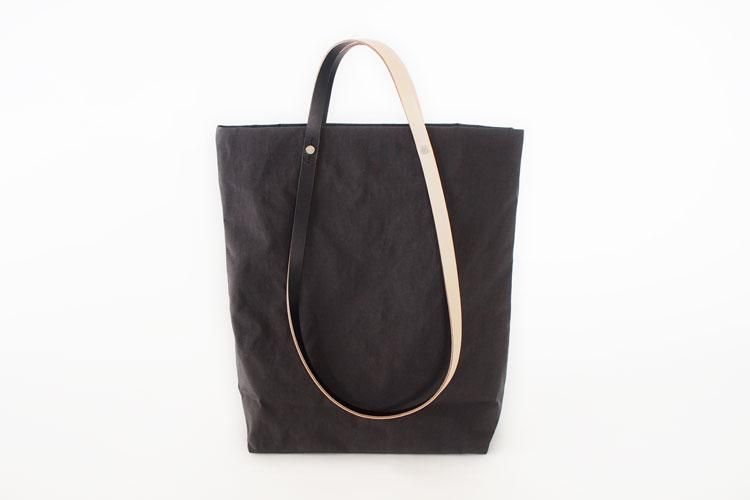 TWIST TOTE BAG Medium - ヒシガタ文庫オンラインショップ