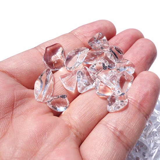高品質天然水晶のさざれ100g（チップ）浄化、インテリアにおすすめ！の写真1 cute stone
