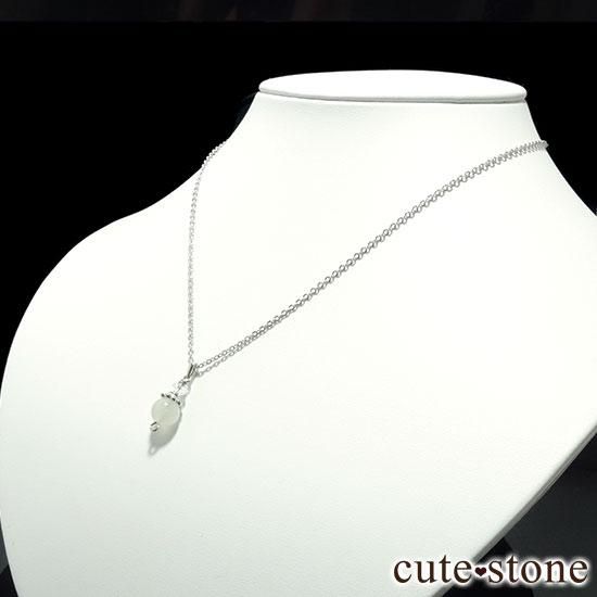 【Birthday Necklace 6月】 ホワイトムーンストーンと水晶で作った誕生石ネックレスの写真1 cute stone