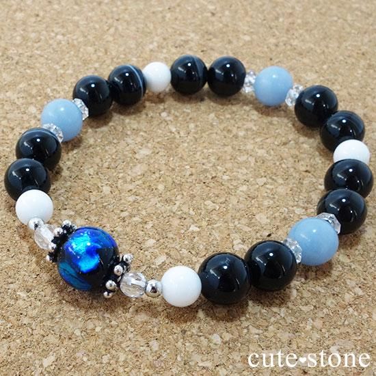 【深海のほたる】ホタルガラス オニキス エンジェライト ホワイトシェル 水晶のブレスレットの写真0 cute stone
