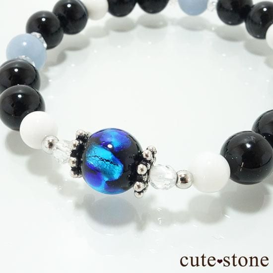 【深海のほたる】ホタルガラス オニキス エンジェライト ホワイトシェル 水晶のブレスレットの写真3 cute stone