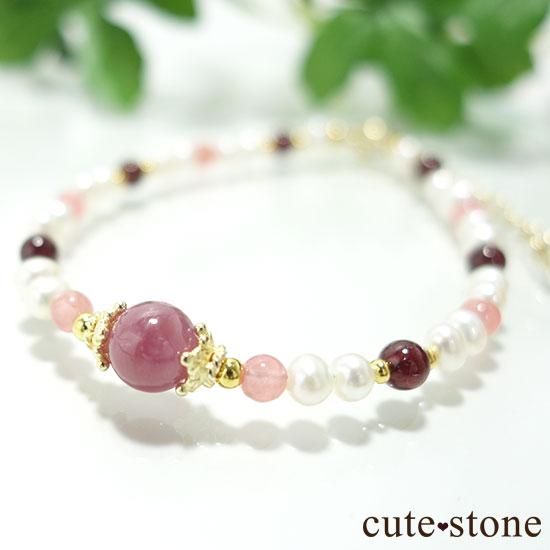 ルビー インカローズ 淡水真珠 ガーネットのブレスレット 冬の花 Cute Stone