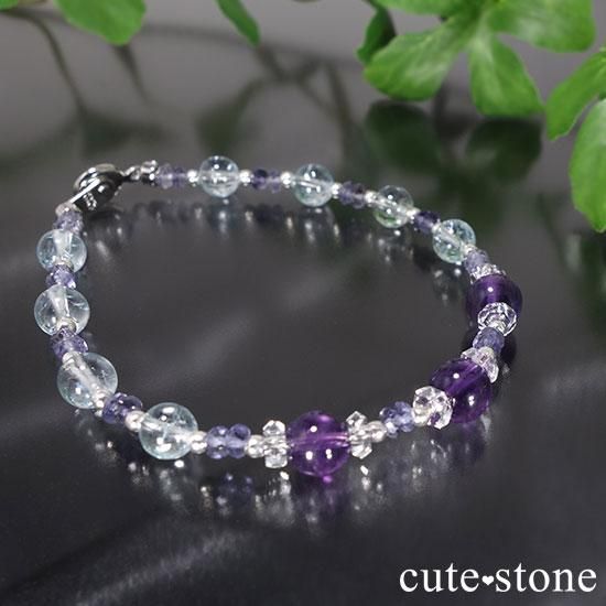 【evening dew】アメジスト ブルートパーズ アイオライト 水晶のブレスレットの写真1 cute stone