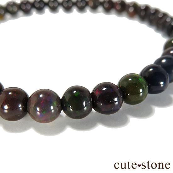 エチオピア産プレシャスオパール(ブラックカラー) AA++ ラウンド5mm シンプルブレスレットの写真1 cute stone