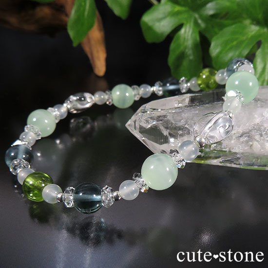 【POP STAR】水晶 グリーンカルサイト ペリドット ブルーフローライト ホワイトムーンストーンのブレスレットの写真0 cute stone