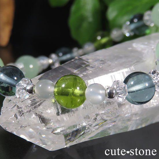 【POP STAR】水晶 グリーンカルサイト ペリドット ブルーフローライト ホワイトムーンストーンのブレスレットの写真2 cute stone