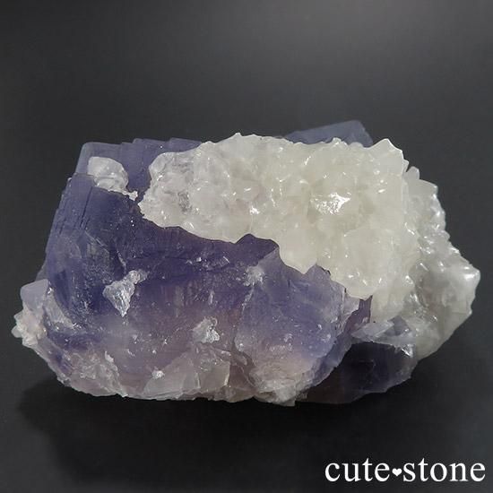 パキスタン バローチスターン州産 カルサイトオンフローライト原石の写真1 cute stone