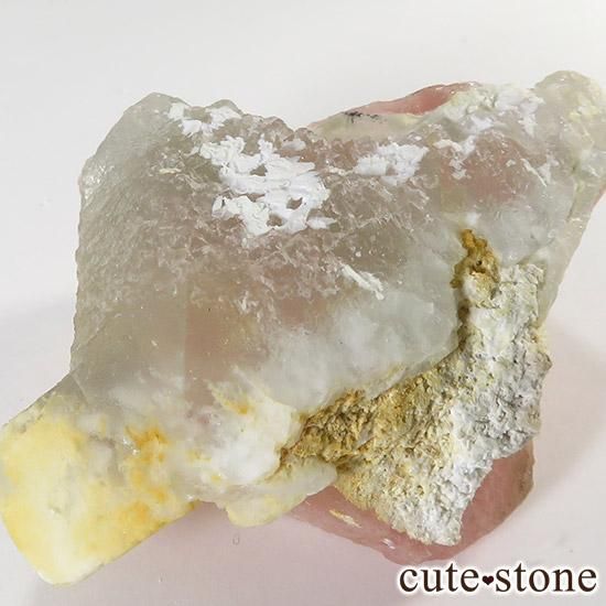 内モンゴル産ピンクフローライトの原石 - cute stone -