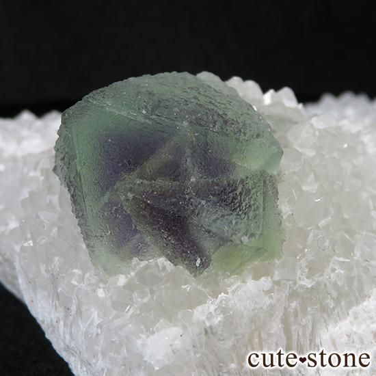 浙江省 義烏市産 八面体フローライト & 水晶 - cute stone -