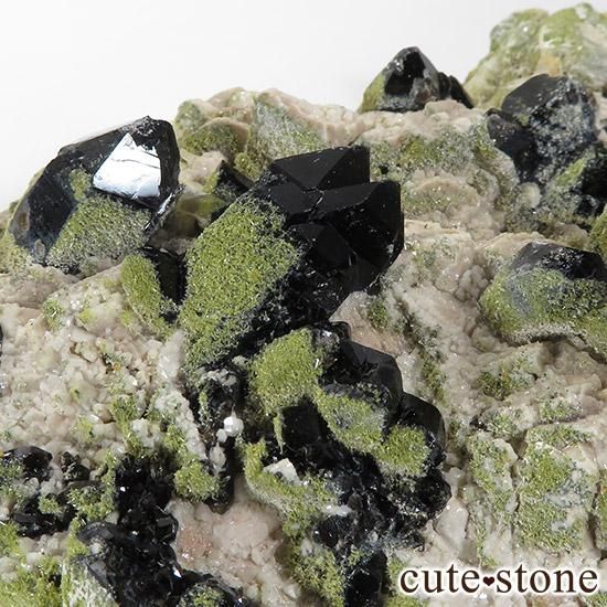 山東省産 モリオン(黒水晶・カンゴーム)の原石 クラスター 1138gの写真5 cute stone