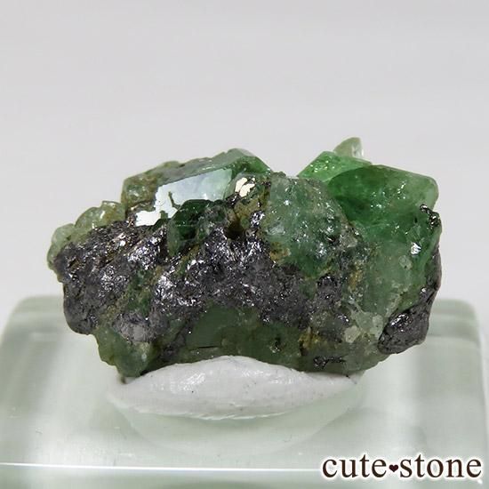 タンザニア産 ツァボライトの母岩付き原石 7.6ct - cute stone -